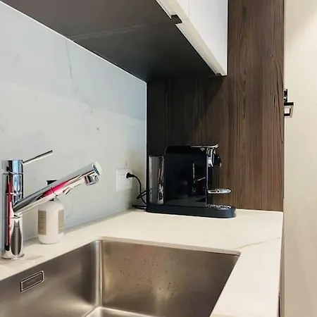Elegante Attico 300 M Dal Tasis *